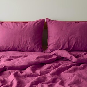Fundas de almohada de lino color frambuesa, material de lino lavado, fundas de almohada suaves y naturales, cierre de sobre, cremallera o botones (especificar en personalización)