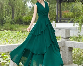 Green Chiffon dress, Women's Bohemian dress, Bridesmaid Dress, Sleeveless dress, summer irregular large swing beach chiffon dress 2612#