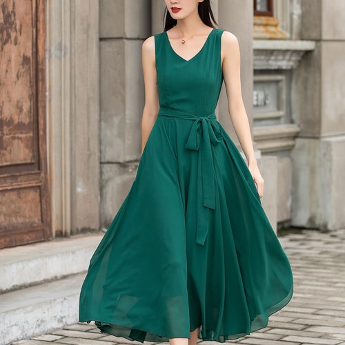 slim fit dress slacks Akira Emerald Dream Sleeveless Maxi Dress main image 1