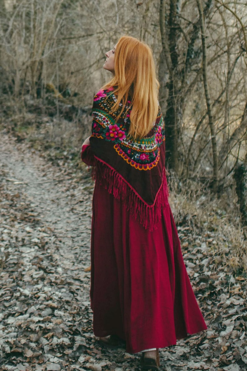 Women Linen maxi dress, Burgundy linen dress, Vintage inspired dress, Long sleeve linen dress, Spring dress, Gothic dress, Xiaolizi 5105 image 6