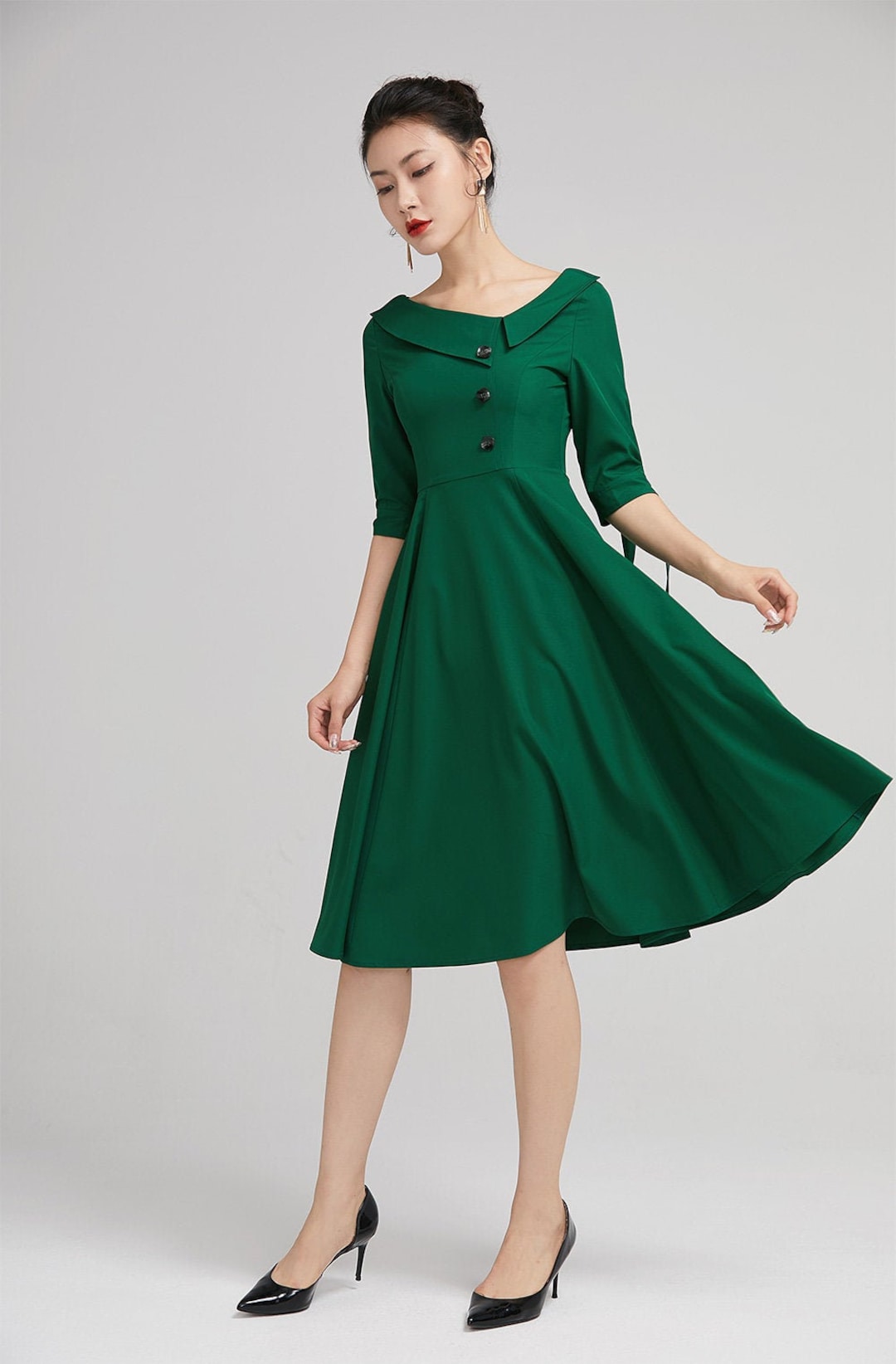 Green Lyddie Wiggle Dress - a Vintage style pencil dress
