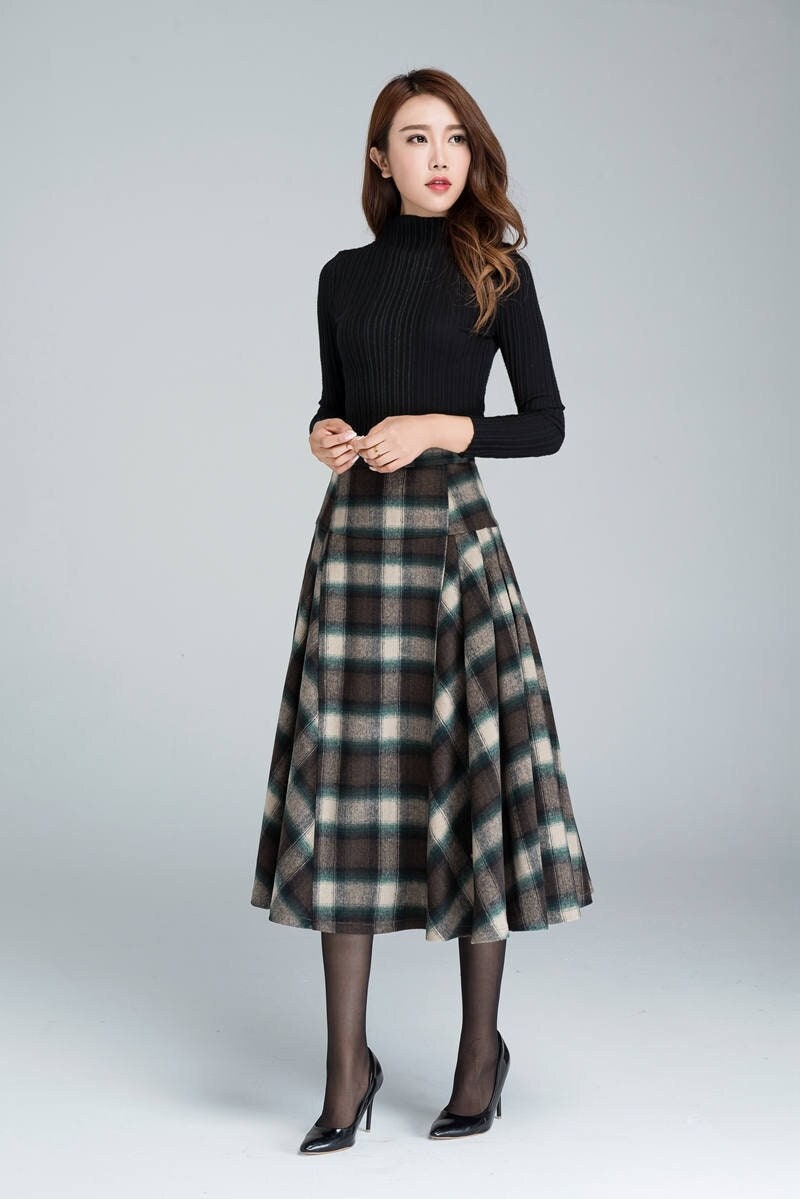 Share more than 75 long checkered skirt latest