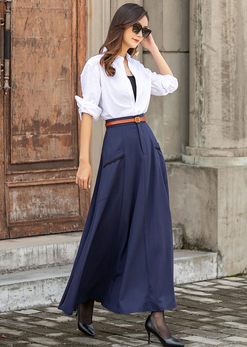 Cassiani Maxi Skirt in Navy Linen Blend