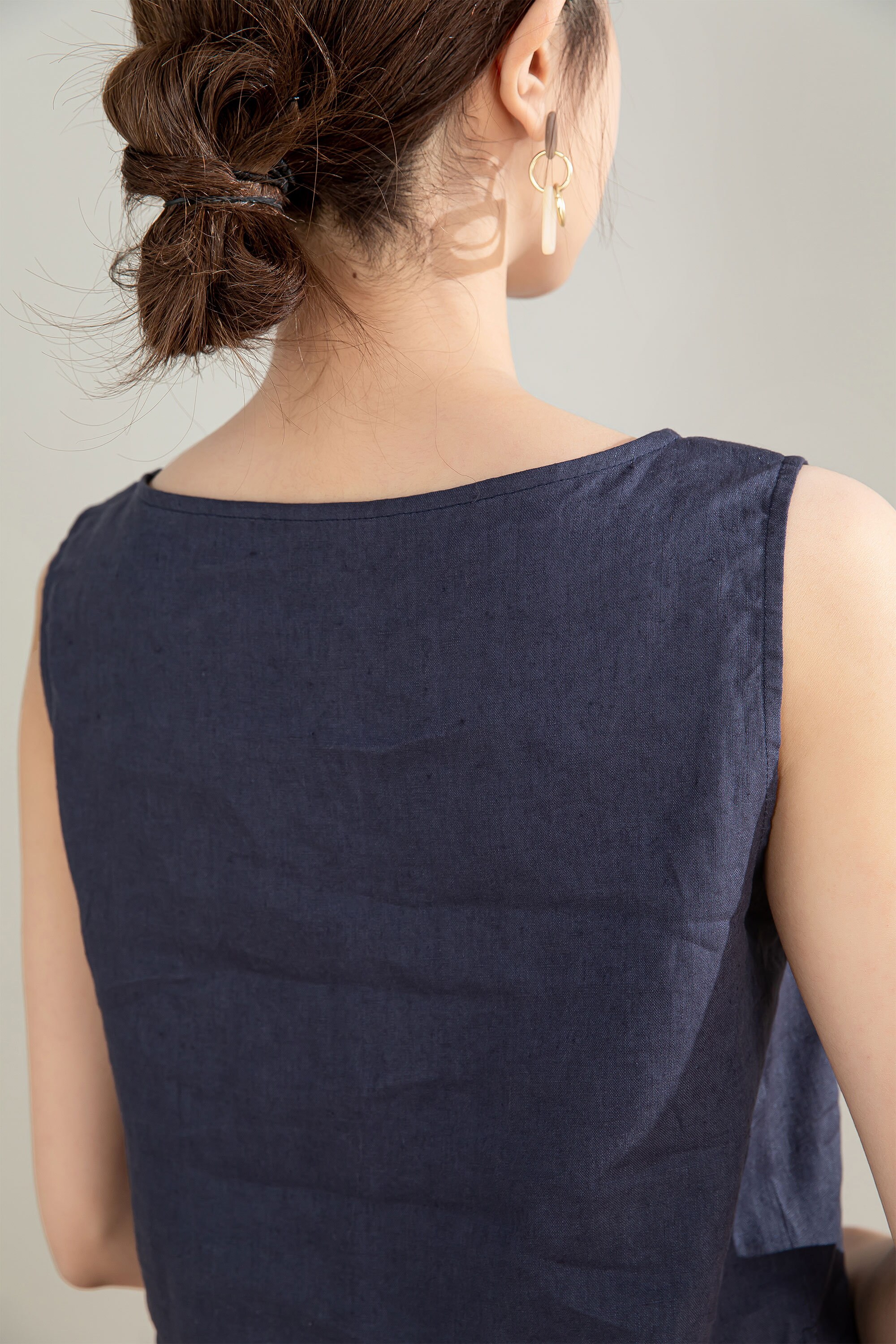 ツーピースセットリネン、ブルーリネントップとワイドレッグリネン