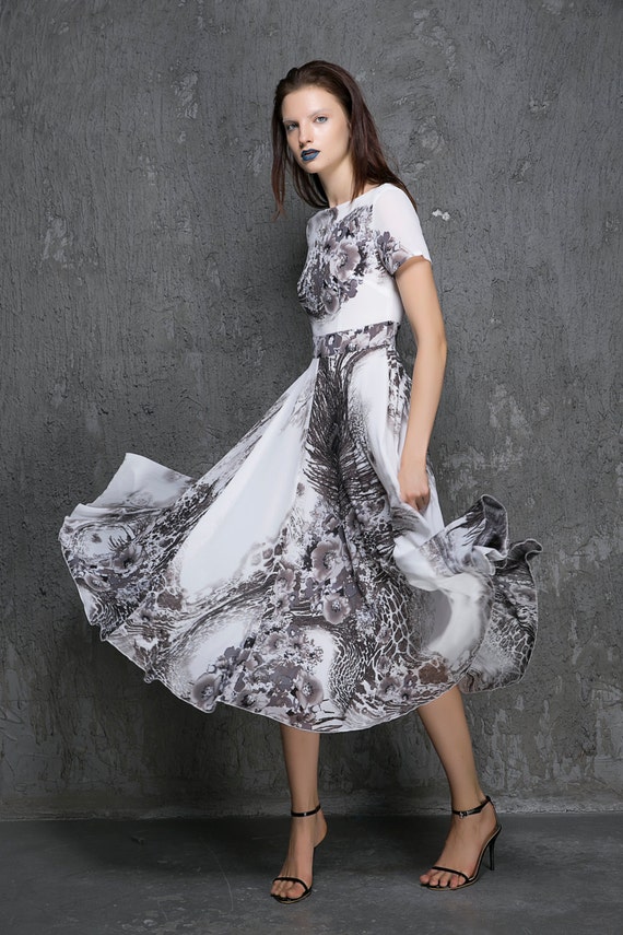 simple and stylish gown