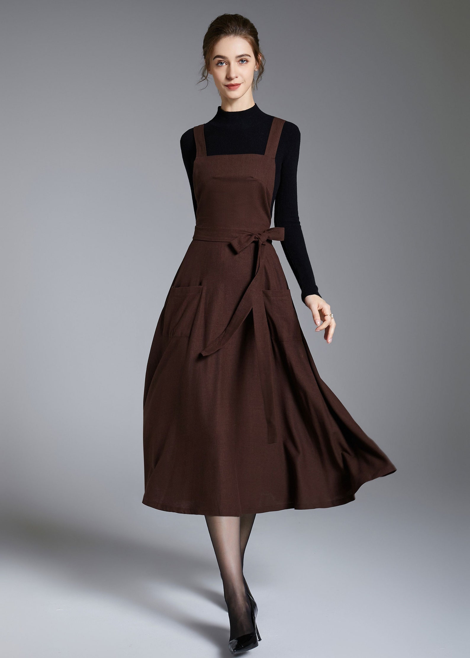 Linen Pinafore/ Fawn main image 1