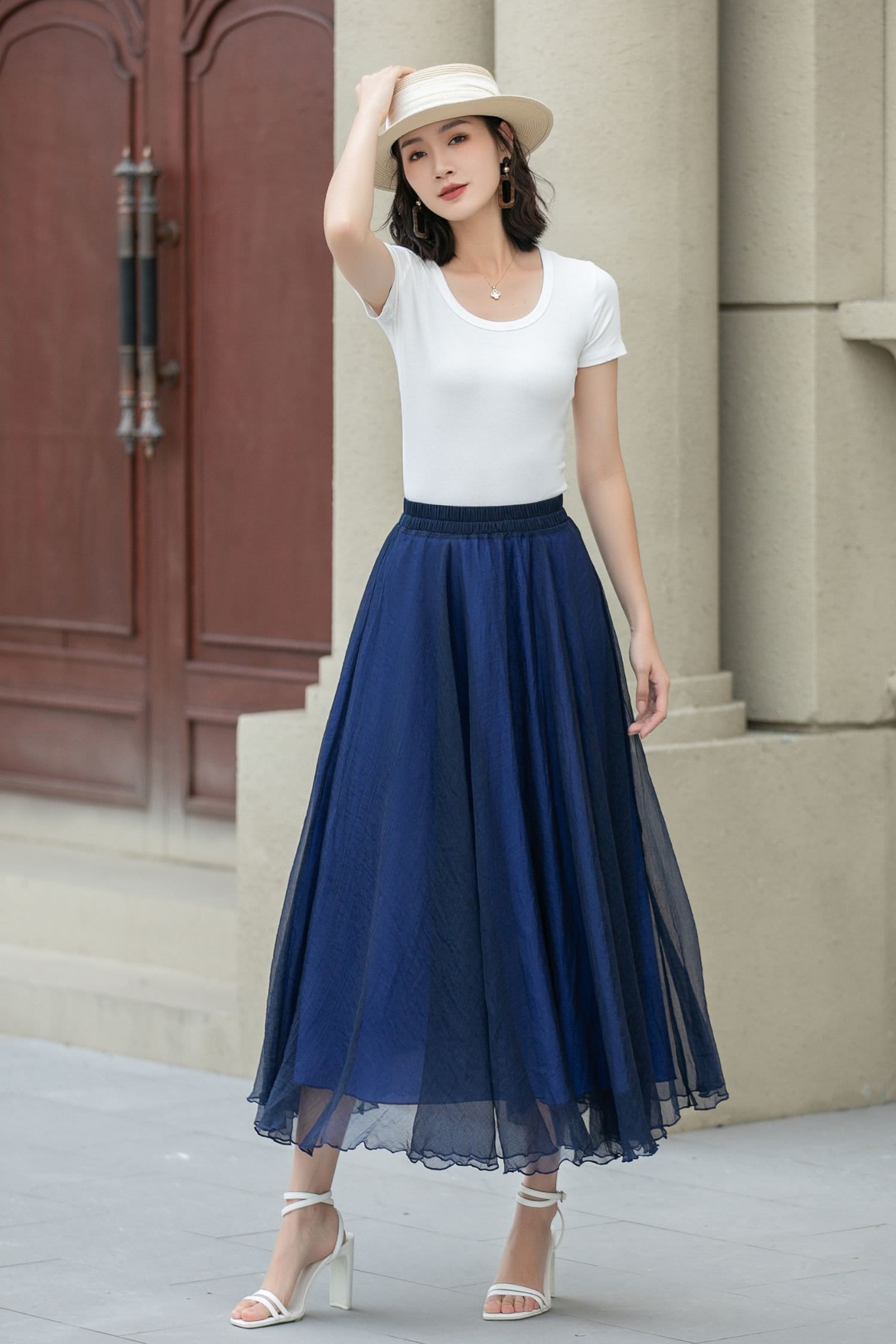 VIP【送料関税込】MIUMIU CHIFFON MIDI SKIRT Miu Miu Feather Midi Skirt in Bianco | FWRD
