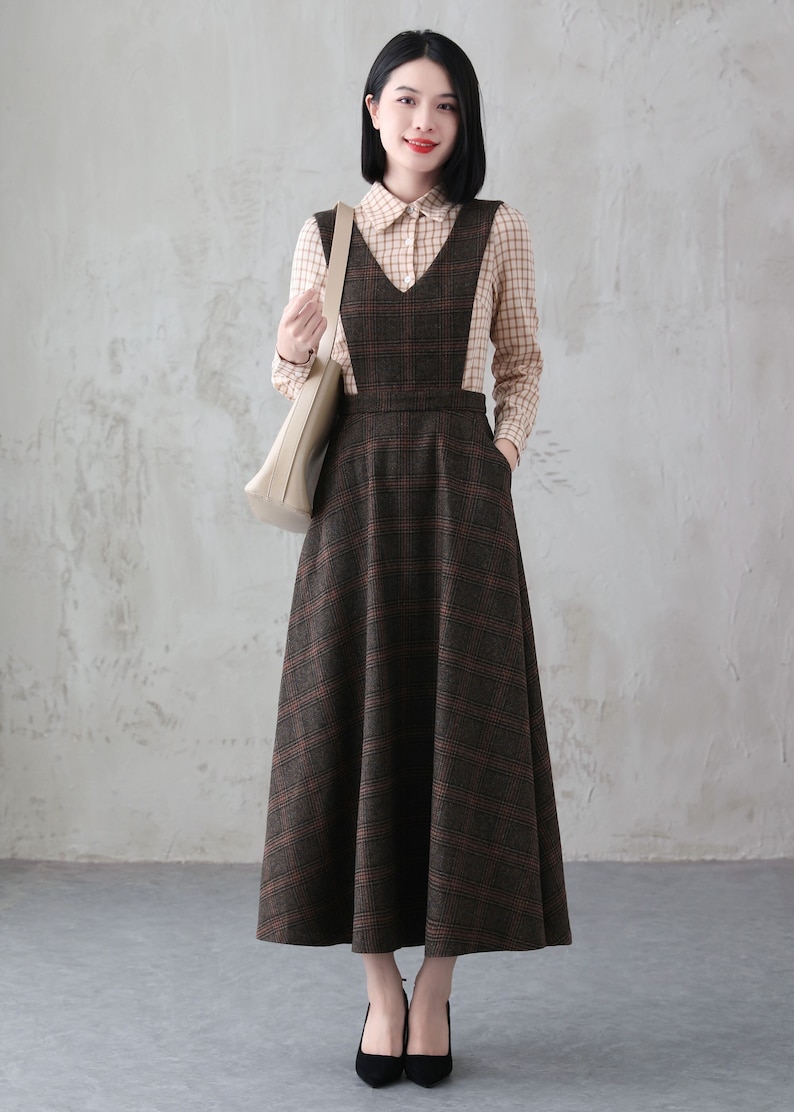 Jumper Dresses | Vintage Style Pinafore Dresses     Long Wool Pinafore Dress Vintage Inspired Plaid Wool Dress Womens Winter Maxi Dress with Pockets A-Line Wool Pinafore Xiaolizi 3836#  AT vintagedancer.com