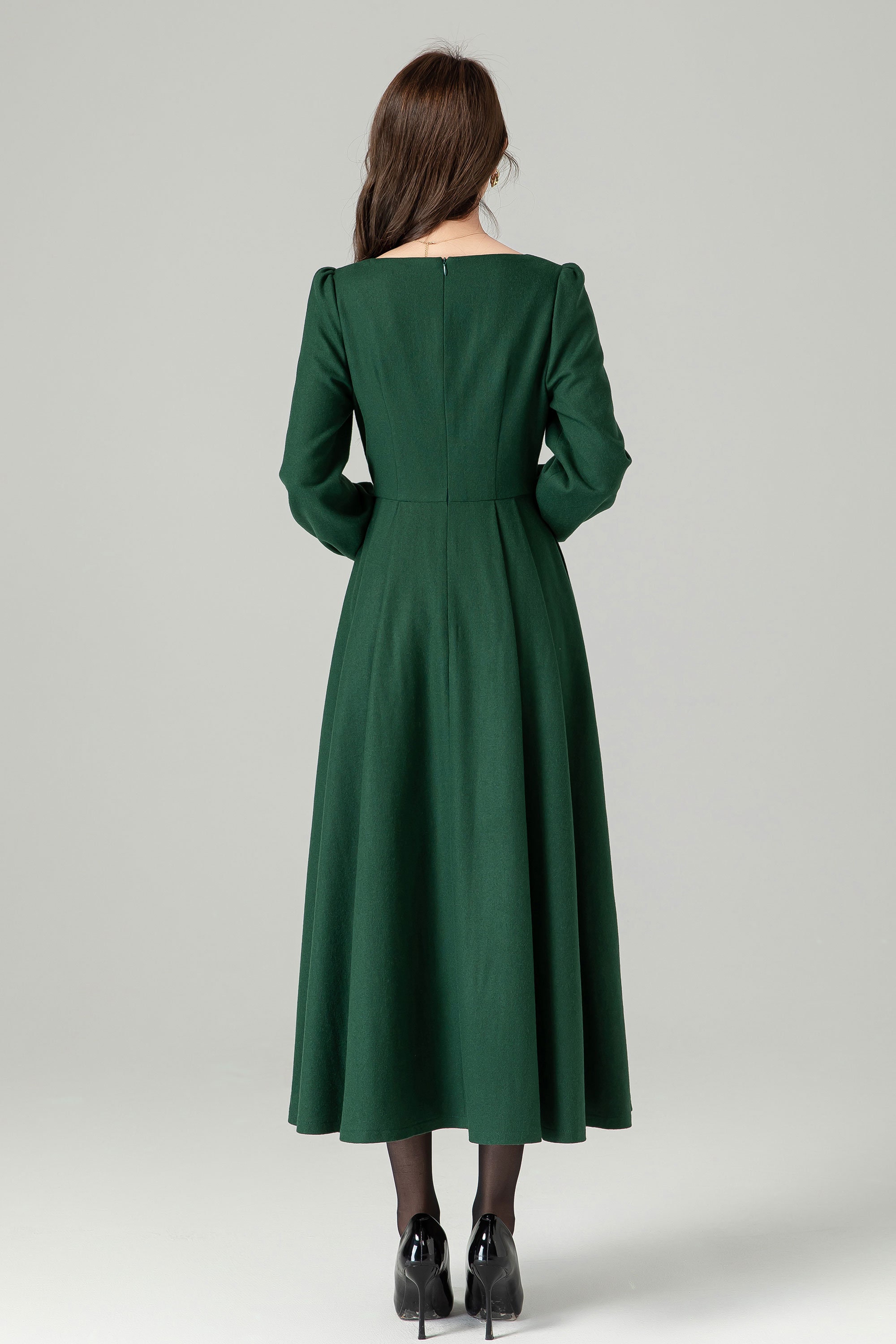 green emerald velvet dress 1770's Woolen Frock Coat - Short Collar main image 1