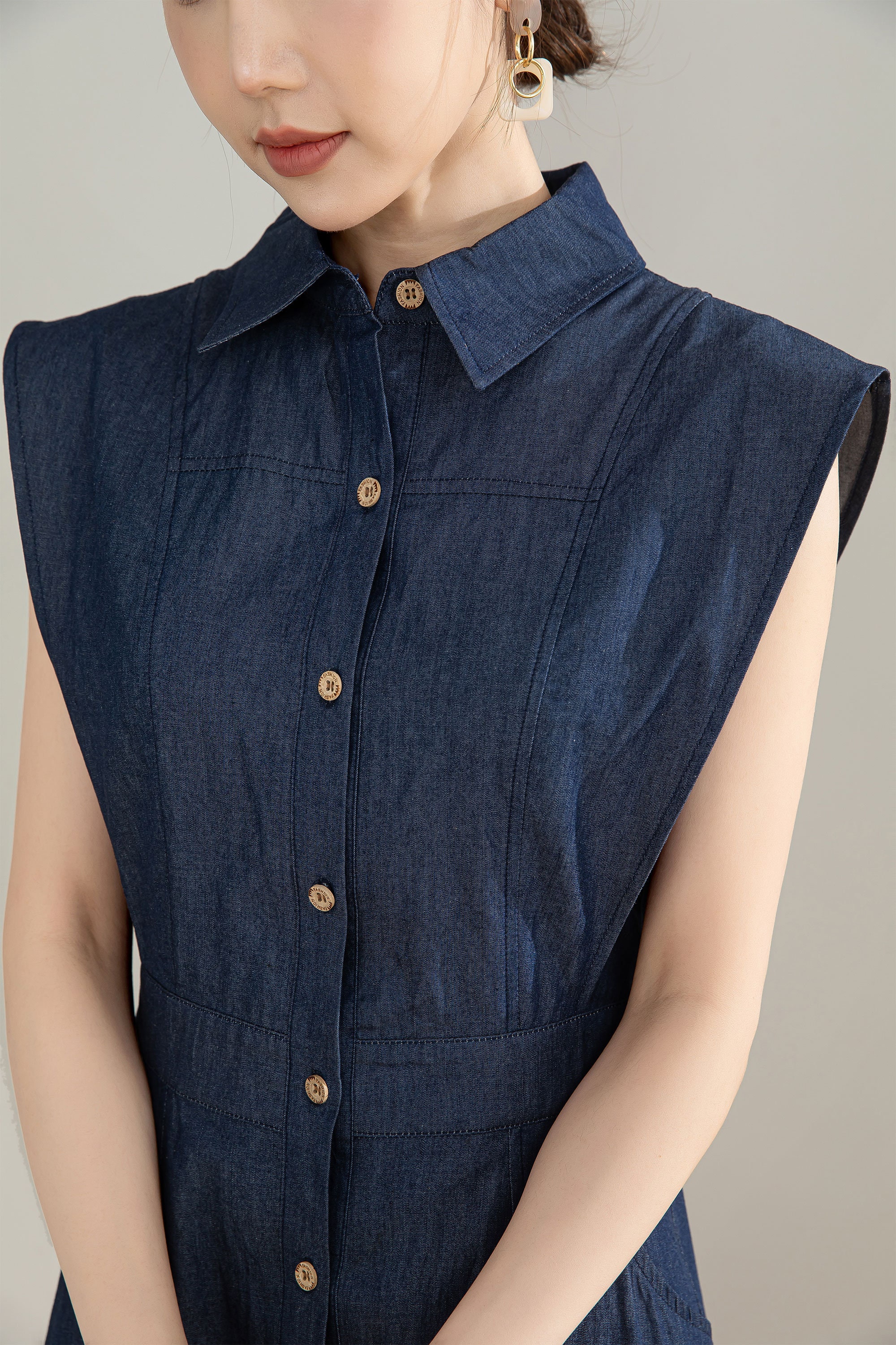Retro Womens Long Denim Dress, Sleeveless Shirt Dress, A Retro Womens Long Denim Dress, Sleeveless Shirt Dress, A