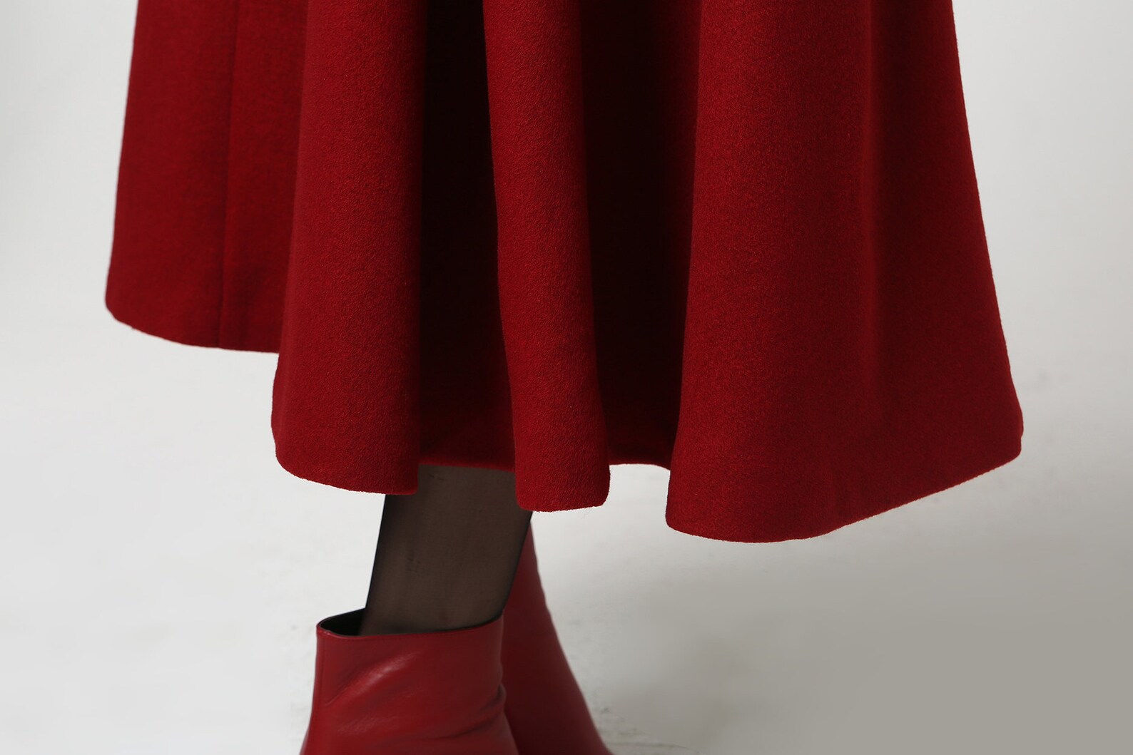 Warm Women's Fitted Long Wool Winter Coat main image 1