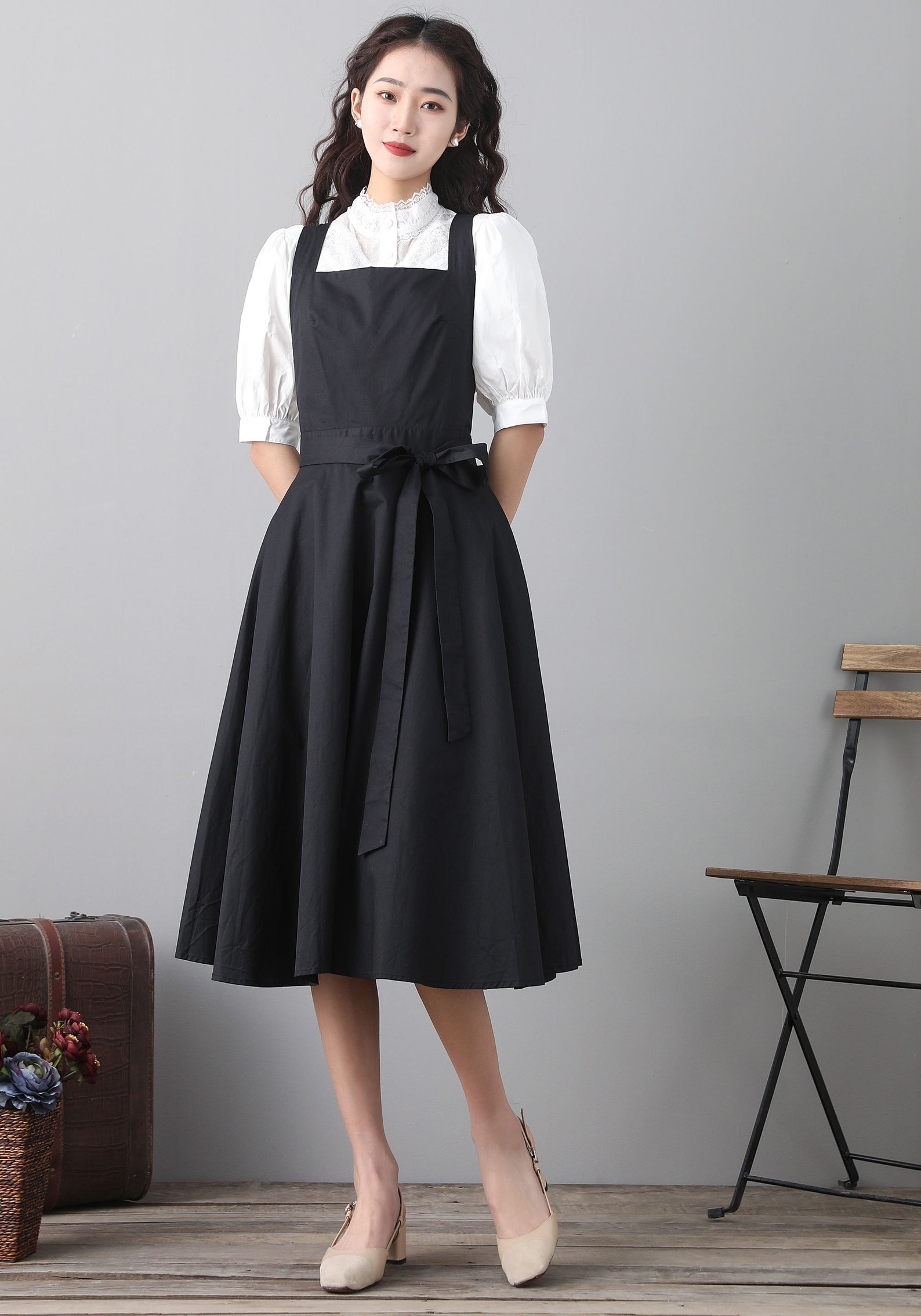 black womens pinafore dress