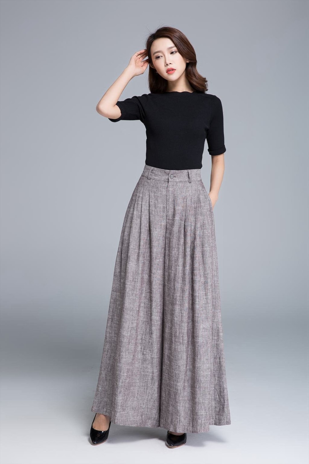 Pleated linen wide-leg pants