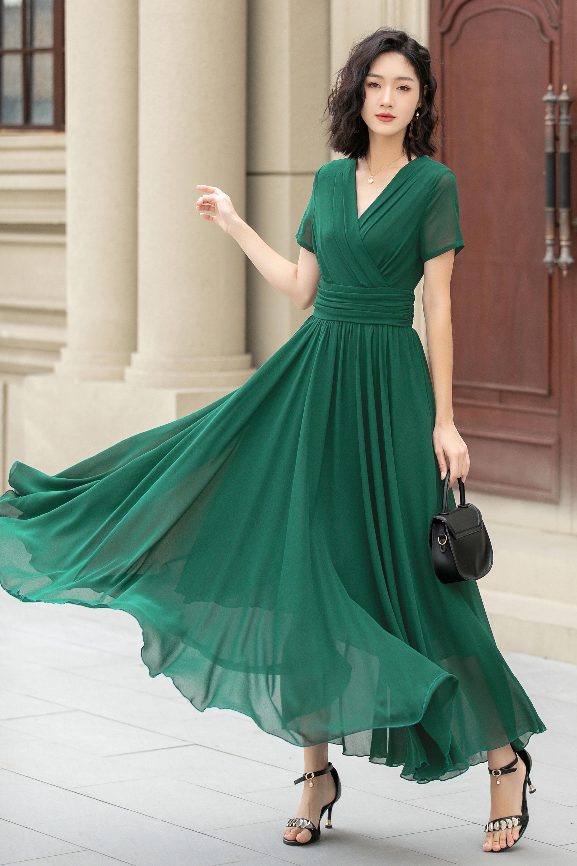 white christmas dresses Green V Neck Backless Mermaid Satin Prom Dresses, Open Back Mermaid Gr –  jbydress