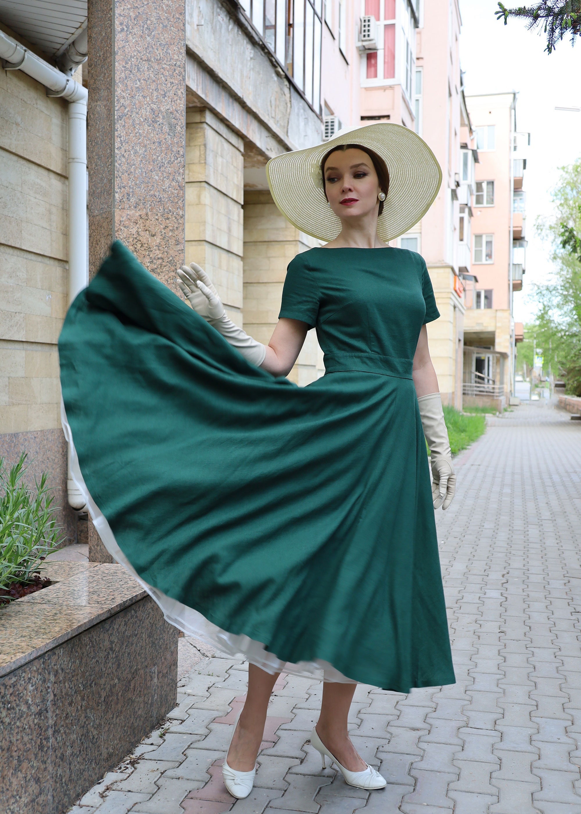heart in the sun midi dress green Golden Sun One-Shoulder Ruched Maxi Dress Green main image 1