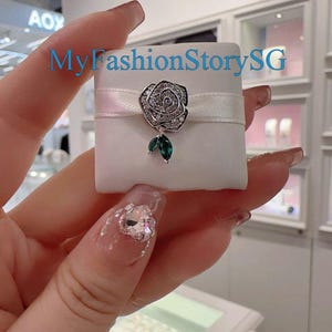 輝くバラの花チャーム ブレスレット ネックレス ペンダント DIY レディース ファッション シルバー ジュエリー ビーズ アクセサリー 記念日 ギフト
