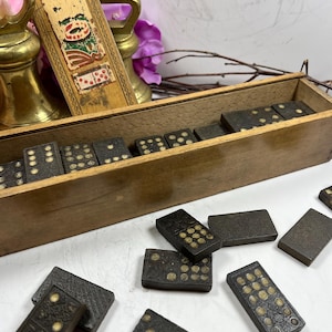 Vintage houten Double Nine dominoset in originele kist – compleet maar geliefd
