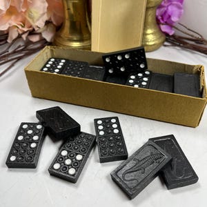 1950s K&C London Dominoes Set with Reptile Embossed Backs in Original Box