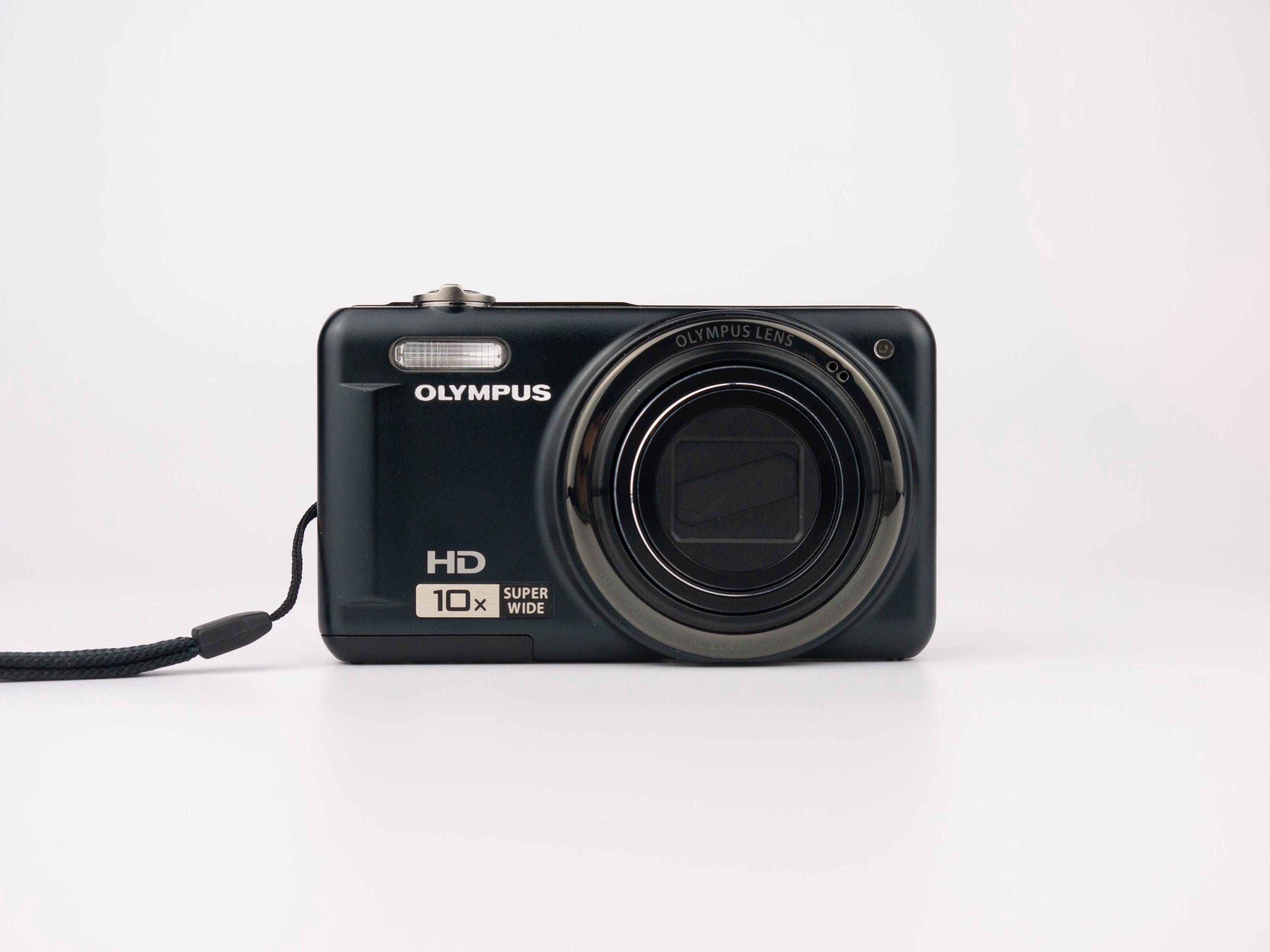 Olympus D-720 (VR-310) Black Vintage Y2K Digital Camera 2000s