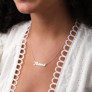 Collar con nombre en oro de 14 quilates, joyería con letras personalizadas, collar con nombre personalizado, joyería de oro real, regalos de Navidad hechos a mano para mujeres