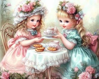 Puede incluir: Dos niñas pequeñas, una con un vestido rosa y la otra con un vestido azul, están tomando el té. Están sentadas en una mesa con un mantel blanco y beben té de tazas delicadas. Hay galletas y una tetera en la mesa.