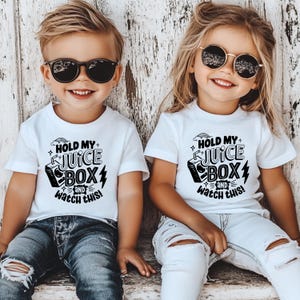 Maglietta unisex per bambini, Hold My Juice Box & Watch This, frasi alla moda – Maglietta a maniche corte in morbido cotone per bambini, taglie 2T-5T, estate, fresco