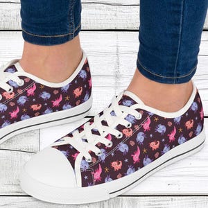 Women&#39;s Low Top Sneakers, Axolotls, Casual Lace-Up Shoes for Walking, Breathable Canvas Shoes, Fun, Cute, Comfortable, Unique, Cool, gift