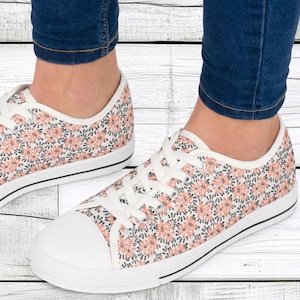 Women&#39;s Low Top Sneakers, Coral Flowers, Casual Lace-Up, Walking, Everyday Wear, Breathable Canvas, Low Top Shoes, Fun, Unique, Stylish