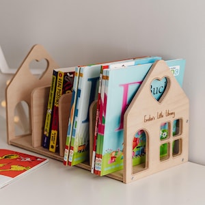 Estantería de mesa para niños, estantería de madera para libros, estantería de exhibición portátil, estantería de exhibición personalizada con nombre