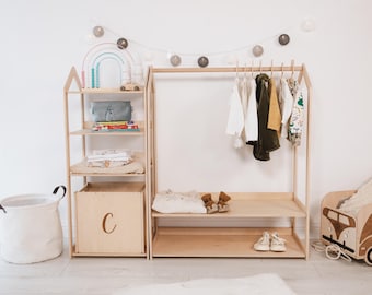 Houten kinderkledingkast: montessorikledingrek, opberger peuterkleding