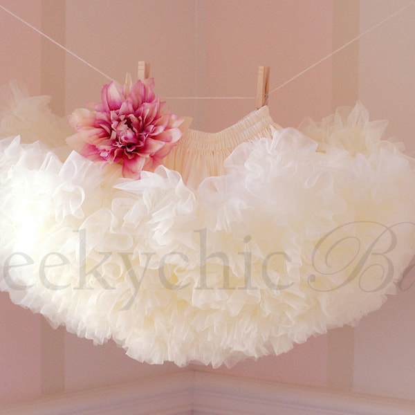 Pettiskirt avorio Luxe con fiore di sfacciato Baby Chic