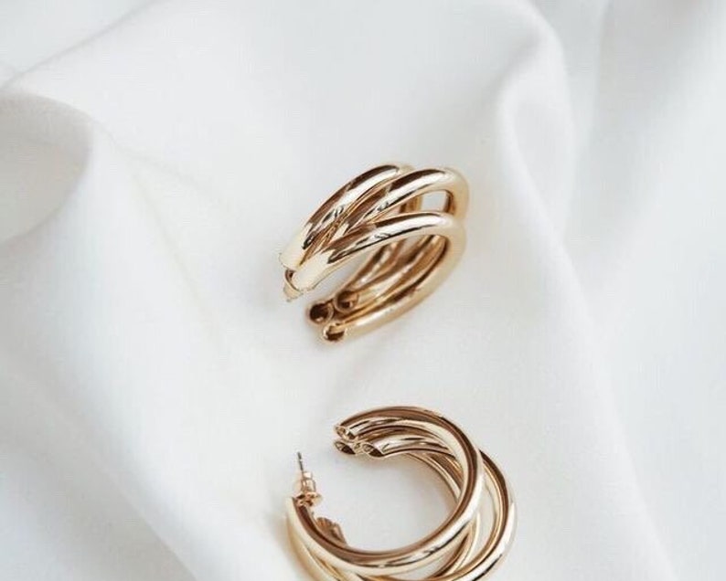 Chunky triple gold hoops earrings gold medium sized multi gold hoop earrings tube hoops blogger trend c shaped hoops 18k gold image 1