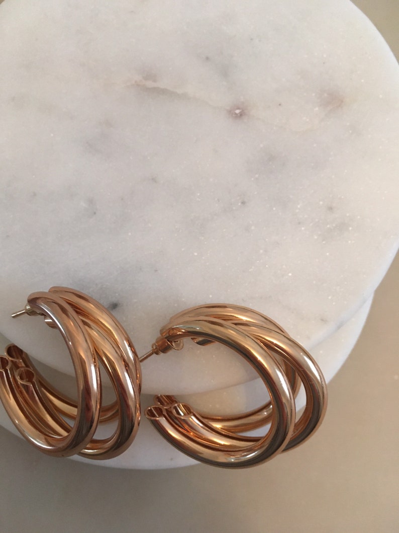 Chunky triple gold hoops earrings gold medium sized multi gold hoop earrings tube hoops blogger trend c shaped hoops 18k gold image 7