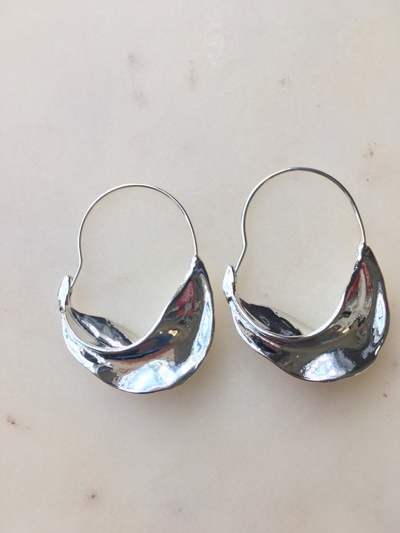 Boucles d’oreilles peules, grands cerceaux tourbillonnants, boucles d’oreilles en argent grand cerceau céline, boucles d’oreilles en cerceau volumineux, tendance, blogueur, silvehoops peuls, panier argent