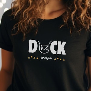 Duck Mom, gift for duck lover, duck lover gift, duck lover, gift for duck mom,  Duck Mom shirt, duck lover shirt, cute duck shirt