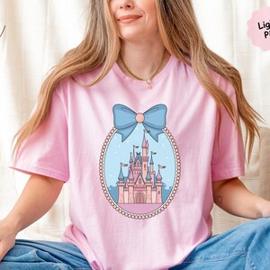 Koszulka z zamkiem Disneya, Magical Princess Castle Sketch Tee, Idealna na rodzinne wakacje, Wspaniały prezent dla miłośników Disneya, Uroczy prezent urodzinowy