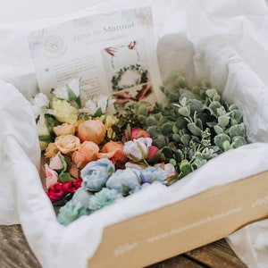 Crea il tuo, kit per realizzare corone, kit per corone di fiori, kit per lavoretti, addio al nubilato, corona Coachella, corona di fiori fai da te, kit per corone fai da te