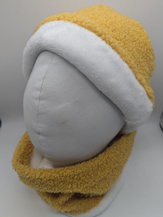 Set: Reversible Fleece Lined Hat and Neck Warmer for  display picture 1