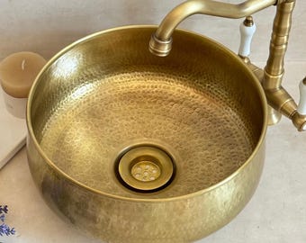 Custom Hammered Brass Sink – Vintage Bathroom Vessel with Antique Finish