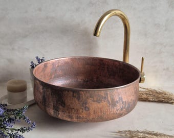 Antique Copper Vessel Sink: Rustic Bathroom Basin