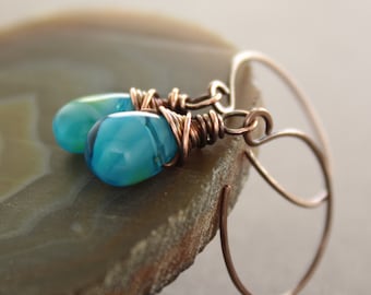 Dangle copper earrings with Tropical ocean blue glass teardrops - Drop earrings - Dainty short earrings - ER009