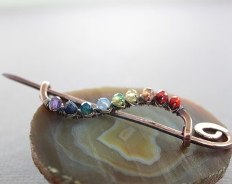 Cardigan clasp or shawl pin in wavy vine design with wrapped rainbow palette - Cardigan clasp - Chakra pin - Multicolor pin - SP003