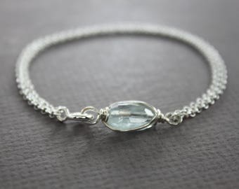 Dainty sterling silver bracelet with aquamarine stone, Aquamarine jewelry, Aquamarine bracelet, Simple bracelet, Minimalist bracelet - BR012