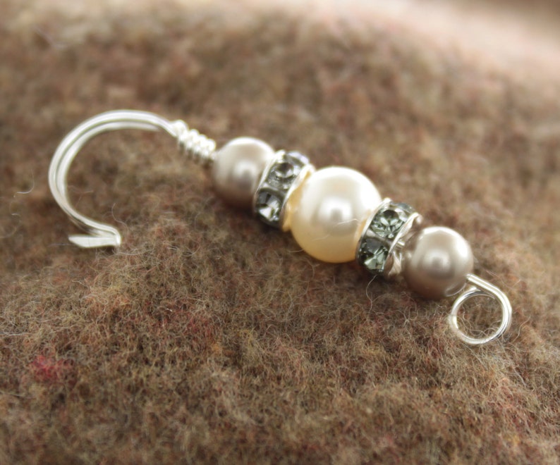 Sterling silver dainty shawl pin with Swarovski pearls, Crystal pin, Elegant brooch, Small pin, Delicate fibula, Knitting accessory SP078 image 4