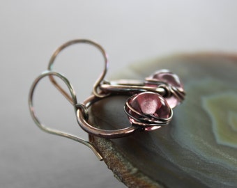 Cute small hoop dangle copper earrings with rose lampwork glass - Dainty earrings - Dangle earrings - Short earrings - ER052