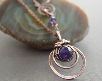 Woven necklace with amethyst stone, Round pendant, Gemstone necklace, Copper necklace, Graduated circles necklace, Unique necklace - NK009