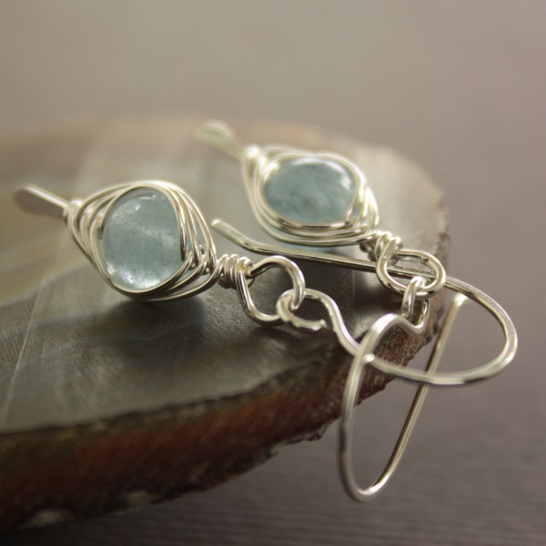 Sterling silver earrings with aquamarine stones, Aquamarine earrings, Short earrings, Dangle earrings, Gemstone earrings - ER002