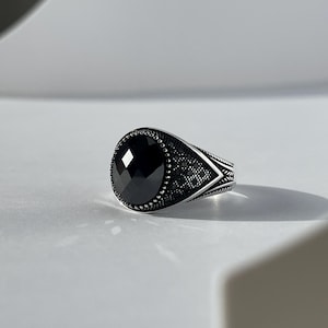 Sterling Silver Onyx Men Ring - Gemstone Men Ring - Black Stone Men Ring - Onyx Rings - Onyx Signet Ring - Vintage Style Men Signet Ring