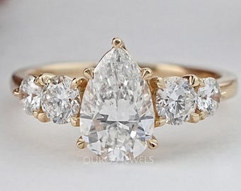 Anillo de compromiso de cinco piedras con diamantes de laboratorio talla pera, ecológico, de oro amarillo de 14 quilates, con diamantes CVD, ideal como regalo para ella.