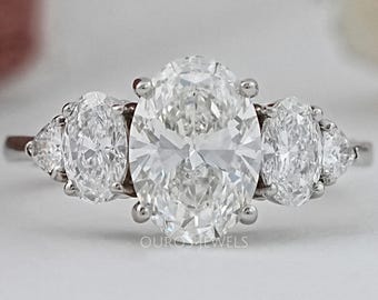 Oval Cut Lab Grown Diamond Five Stone Ring, Prong Set Diamond Wedding Ring, CVD Diamond Proposal Ring, Eco Friendly Diamond Engagement Ring